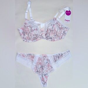 NEW Two Piece Set NWT Freya Underwire Bra Thong Set 32D Small Lace Animal Print
